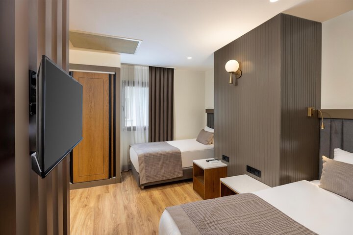 Room 28 of 189