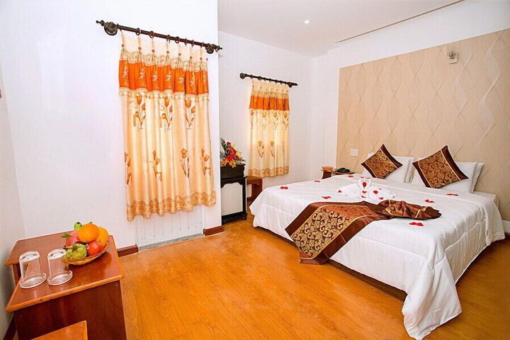 Room 16 of 30