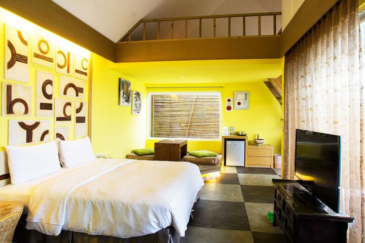 Room 8 of 20