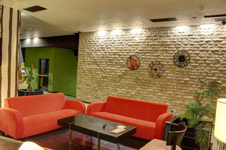 Hotel Interior 10 of 144