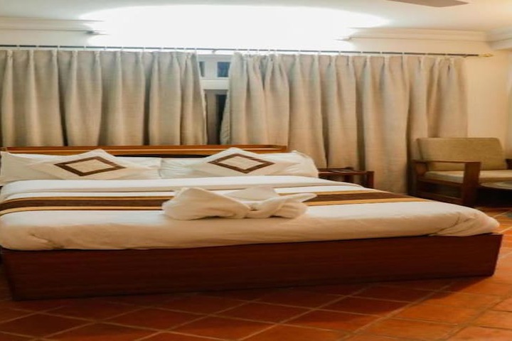 Room 3 of 10