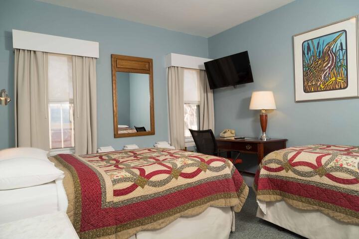 Room 16 of 38