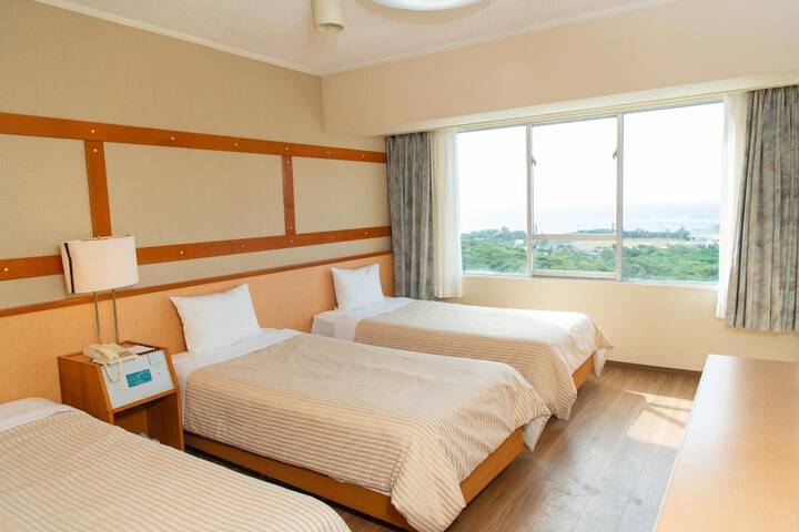 Room 6 of 23
