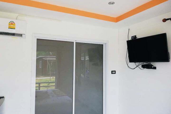 Room 9 of 35
