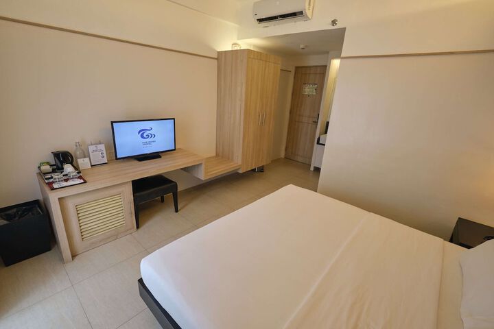 Room 8 of 56