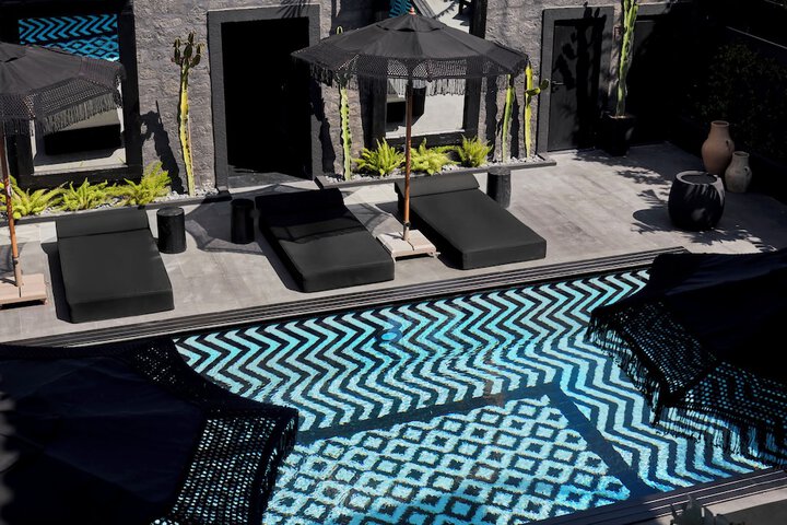 Pool 59 of 104