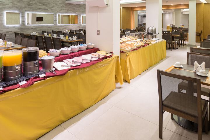 Dining 93 of 138