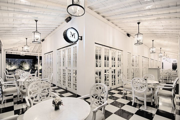 Dining Photos