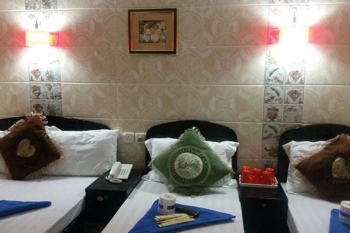 Room 7 of 48
