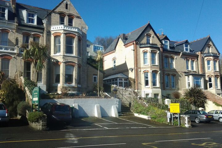 Hotel 6 of 37