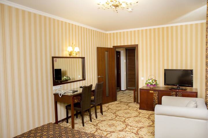 Room 15 of 151
