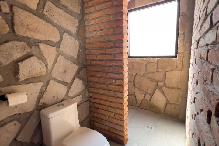 Room 53 of 69