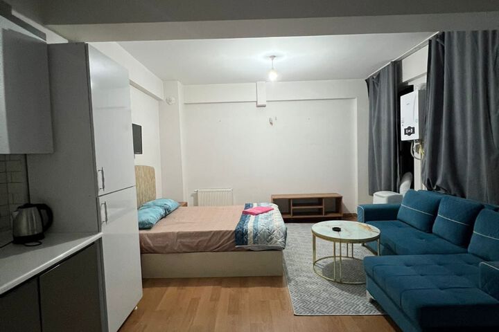 Room 11 of 17