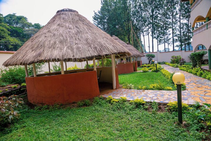 Hotel Exterior 60 of 66