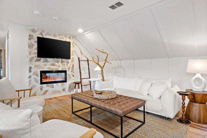 Room 35 of 70