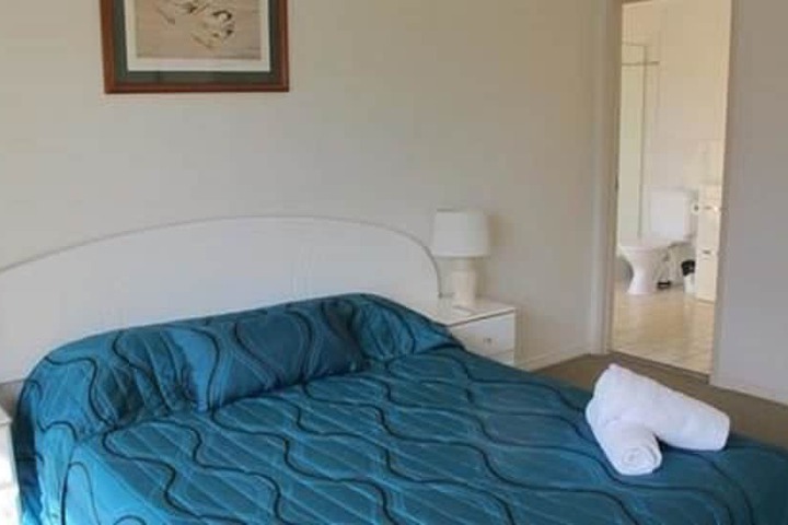 Room 2 of 36
