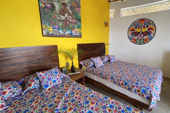 Room 3 of 402