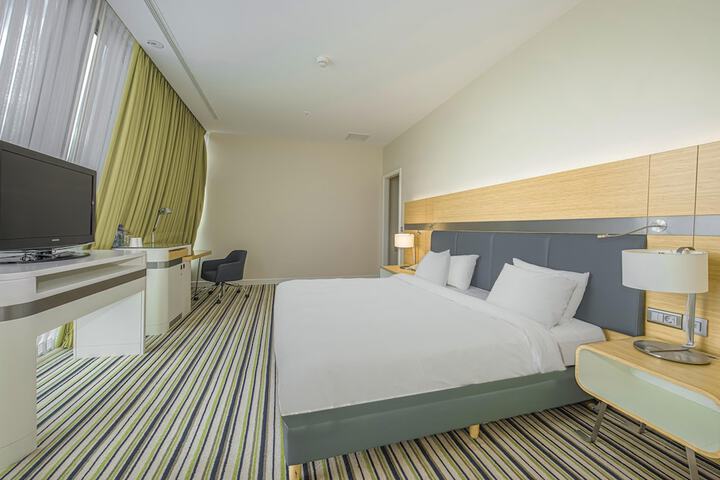Room 58 of 204