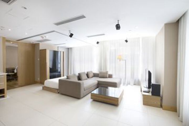 Room 25 of 53