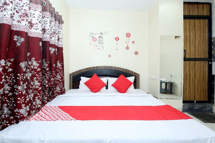 Room 313 of 407