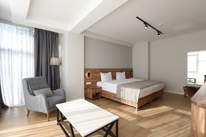 Room 30 of 60