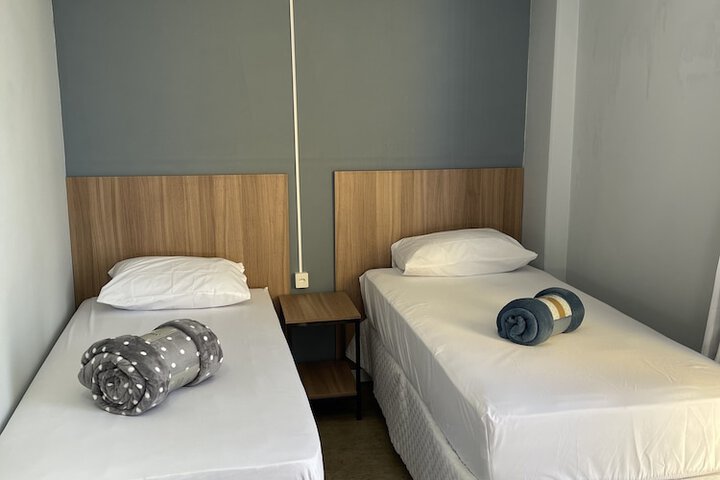 Room 16 of 80