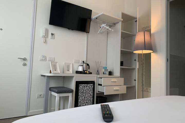 Room 13 of 71