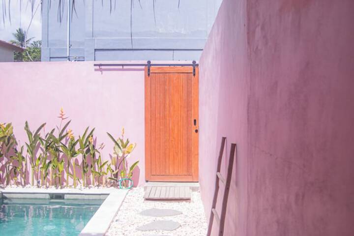 Pool 11 of 19