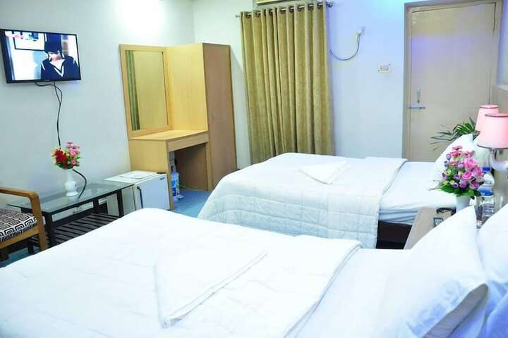 Room 9 of 42