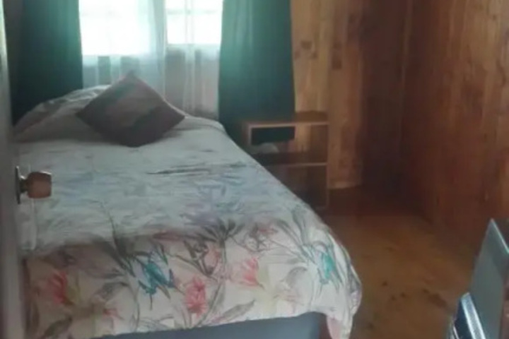 Room 5 of 7