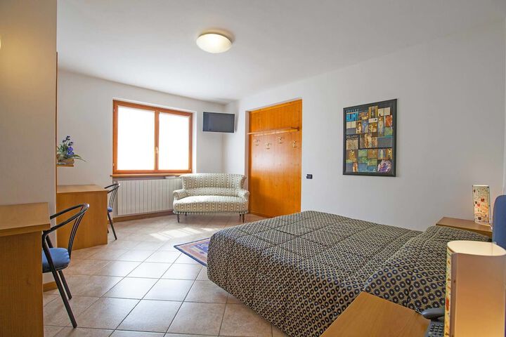 Room 5 of 26