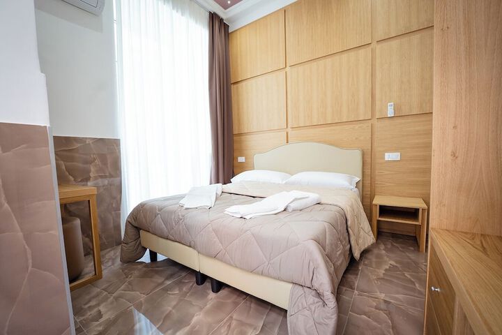 Room 14 of 309