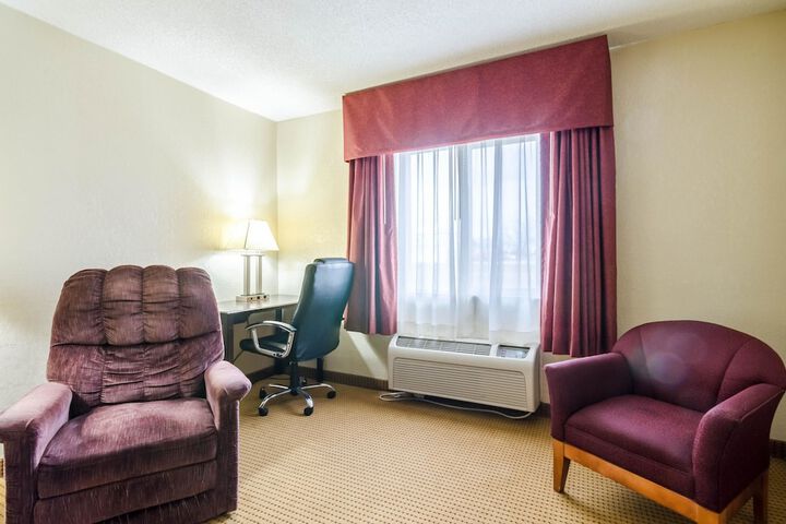 Room 18 of 36