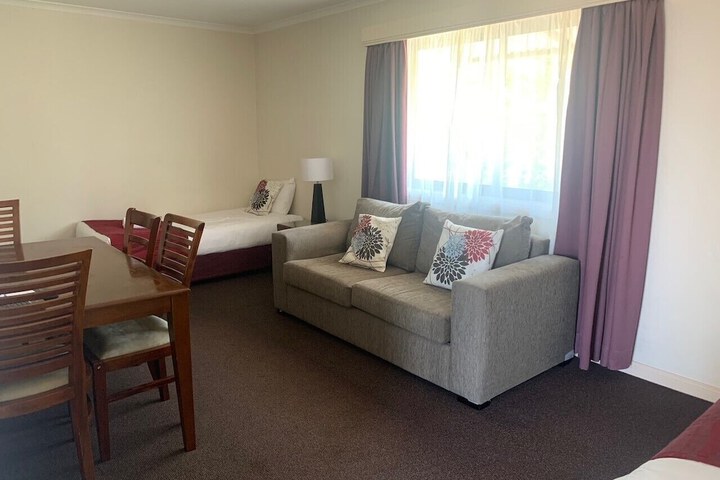 Room 17 of 52