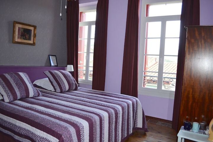Room 2 of 43