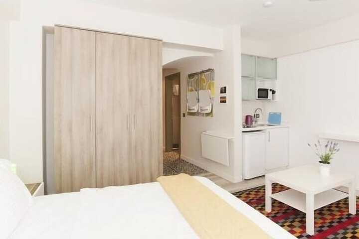 Room 40 of 42
