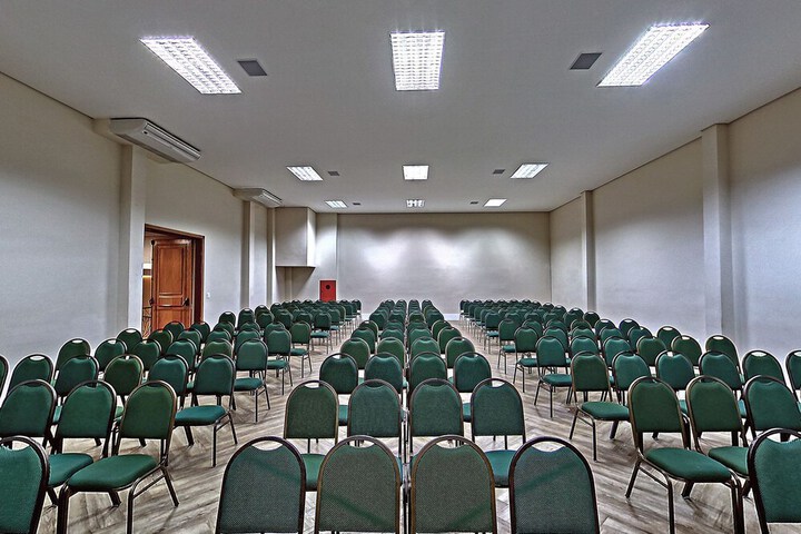 Ballroom/Hall 75 of 85