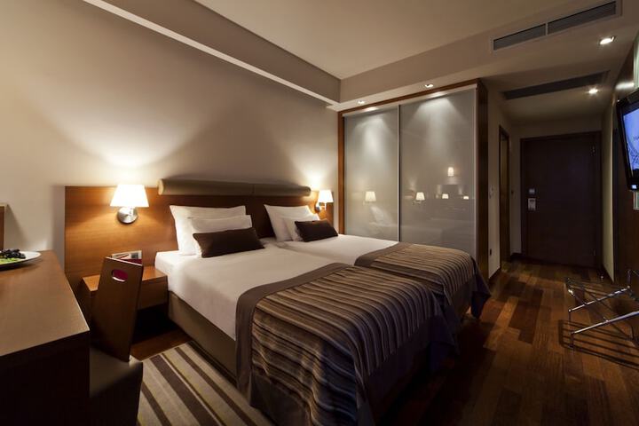 Room 10 of 58