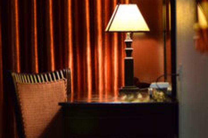 Room 10 of 30