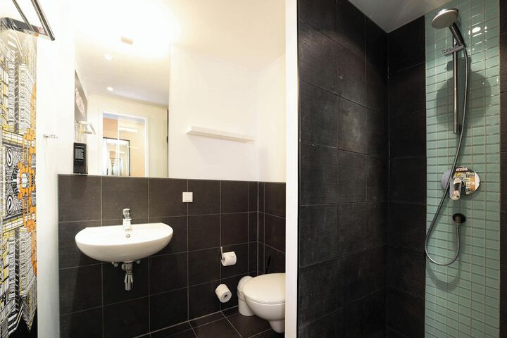 Room 41 di 58