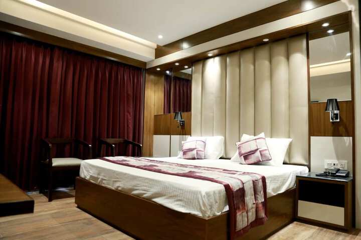 Room 16 of 54
