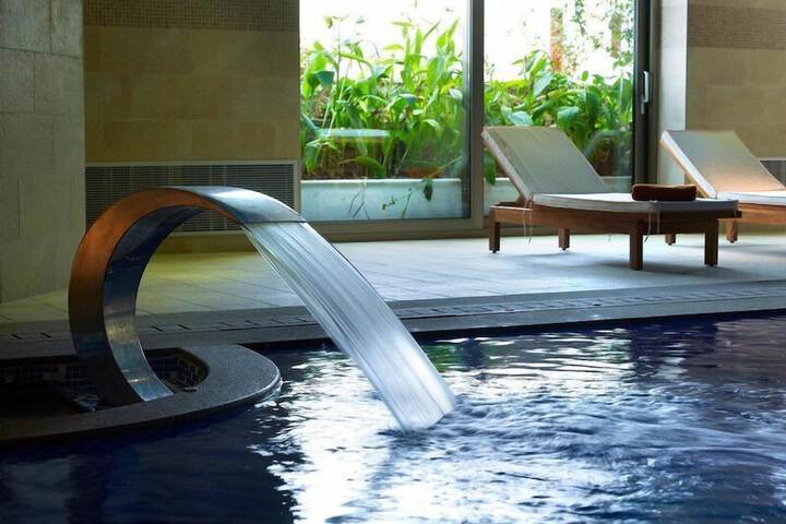 Pool 160 of 356