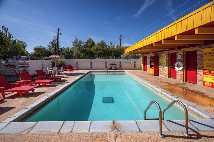Pool 30 of 52