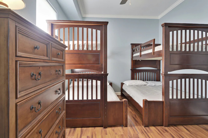 Room 7 of 7