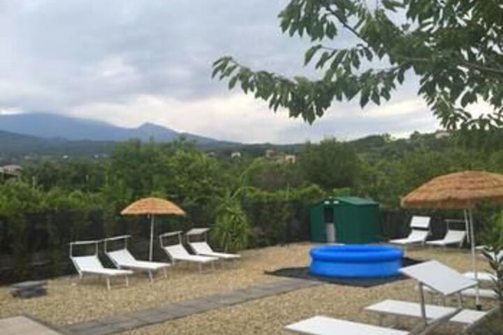 Sundeck 15 of 19