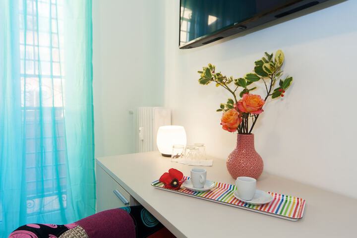 Room 12 of 82