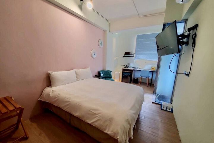 Room 33 of 74