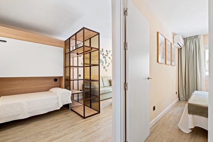 Room 10 of 63