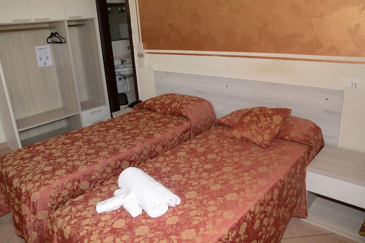 Room 20 of 109
