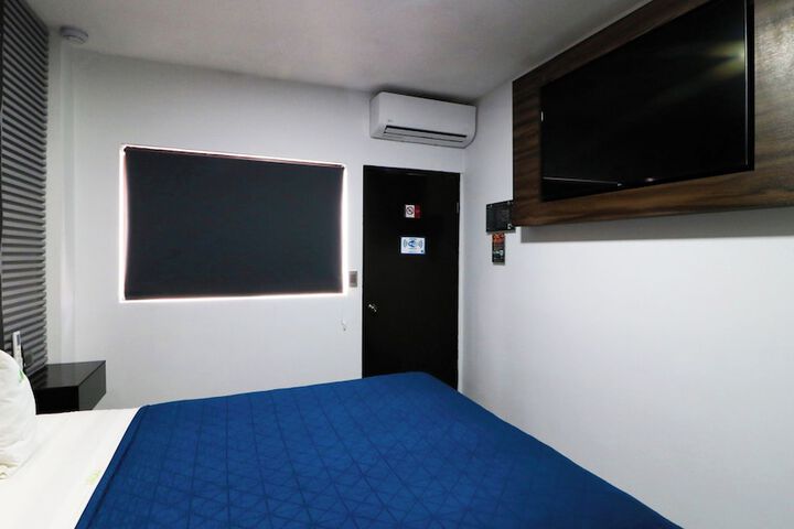 Room 17 of 58